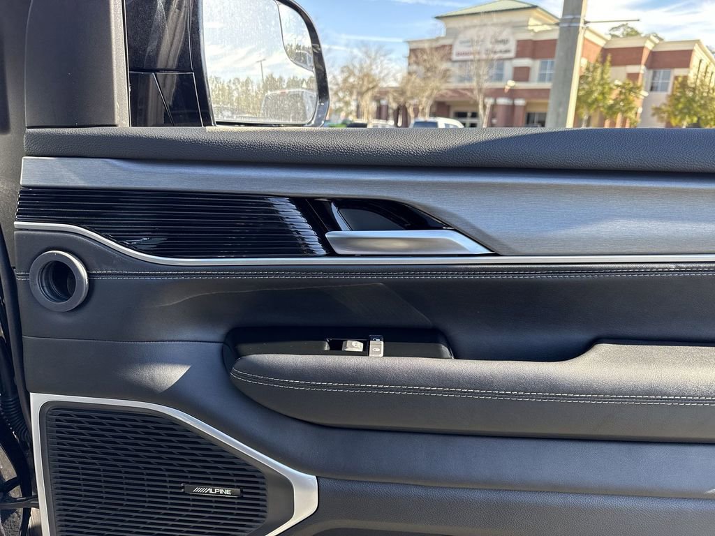 New 2026 Jeep Grand Wagoneer L 4WD w/ Premium Group I image 29