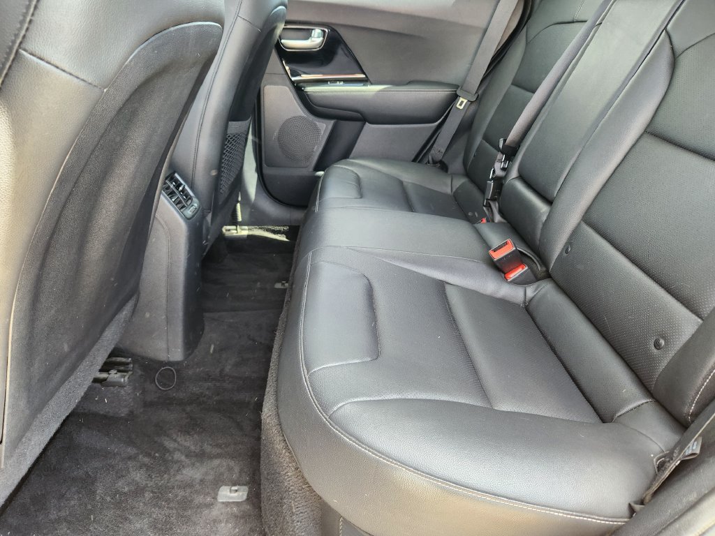 Used 2020 Kia Niro EX Premium FWD image 24