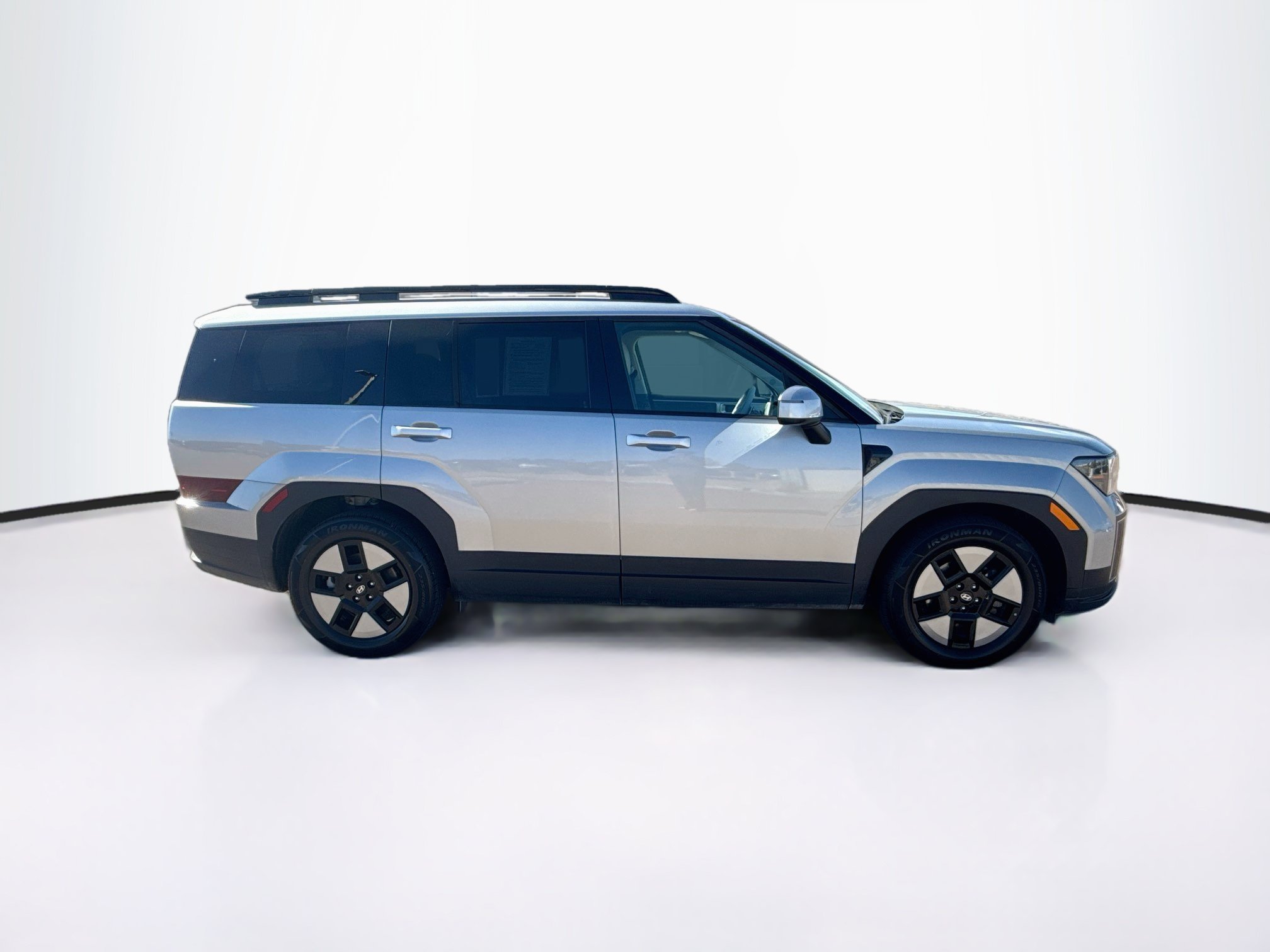 Used 2025 Hyundai Santa Fe SEL AWD/4WD image 10