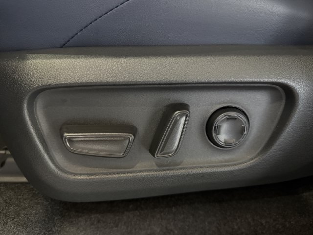 New 2026 Toyota 4Runner Platinum AWD/4WD image 23