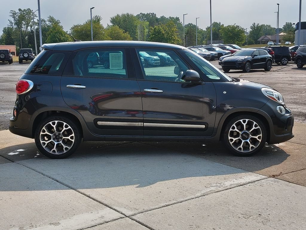 Used 2014 FIAT 500L Trekking w/ Popular Equipment Group FWD image 4