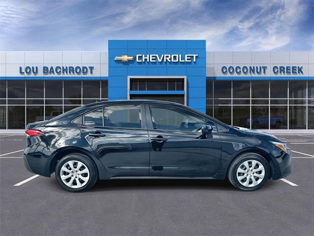 Used 2026 Toyota Corolla LE image 9