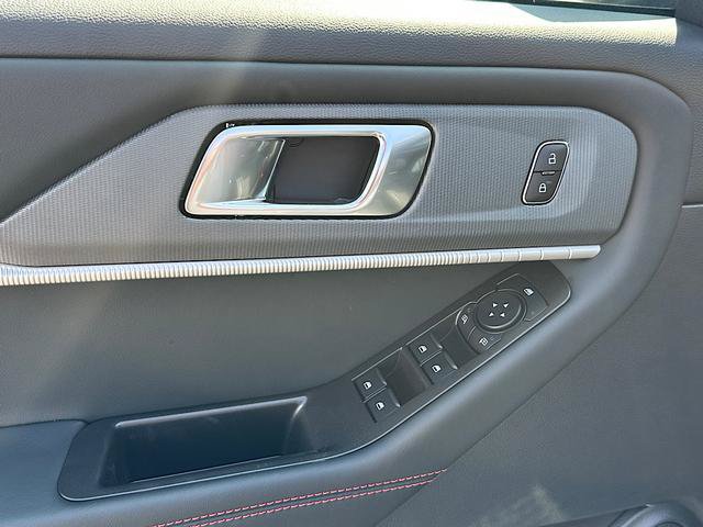 New 2027 Ford Explorer ST-Line AWD/4WD image 15