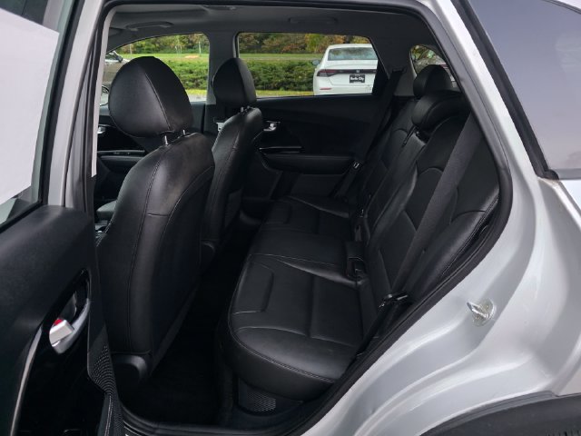 Used 2020 Kia Niro EX Premium FWD image 17