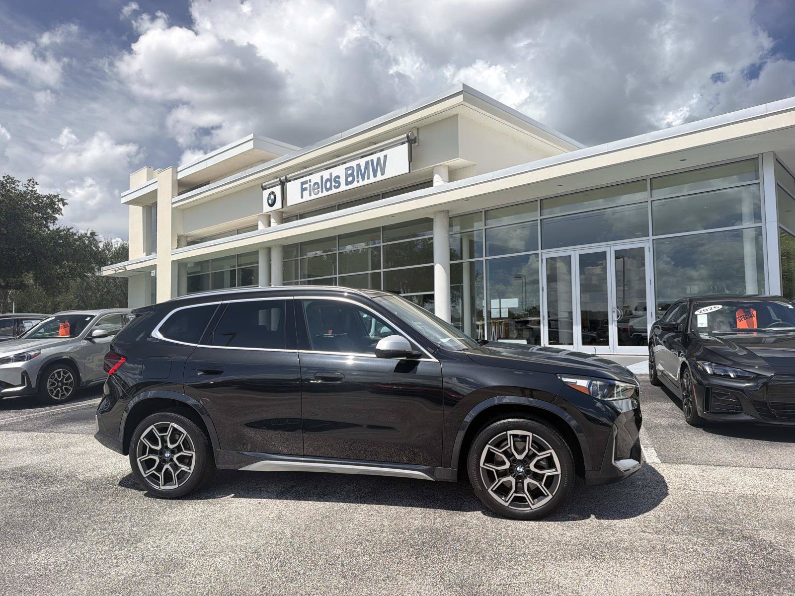 Certified 2024 BMW X1 xDrive28i w/ Technology Package AWD/4WD image 1