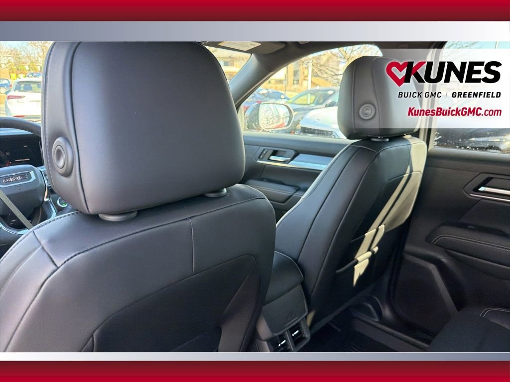 New 2026 GMC Terrain Elevation w/ Elevation Premium Package image 32