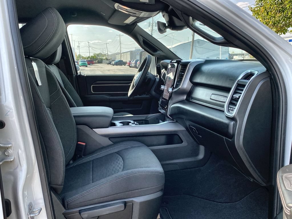 New 2025 RAM 2500 Big Horn AWD/4WD image 25