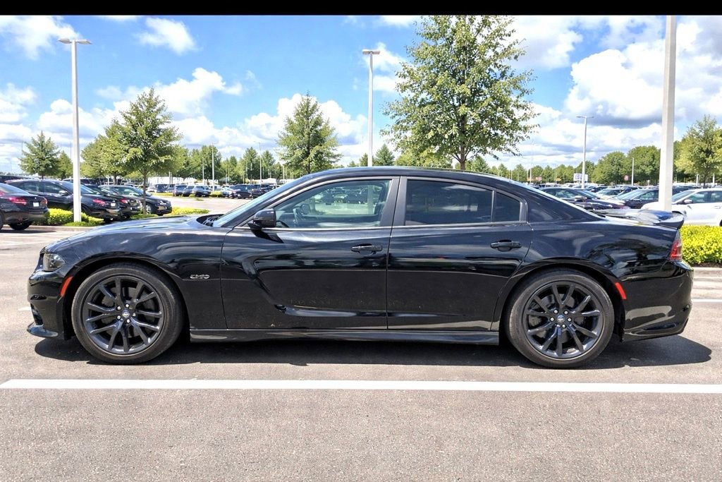 Used 2023 Dodge Charger R/T w/ Blacktop Package RWD image 10