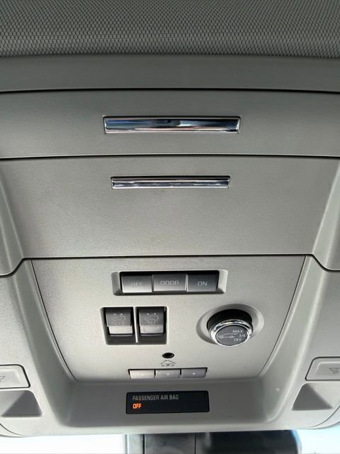 Used 2019 Chevrolet Tahoe LT RWD image 19