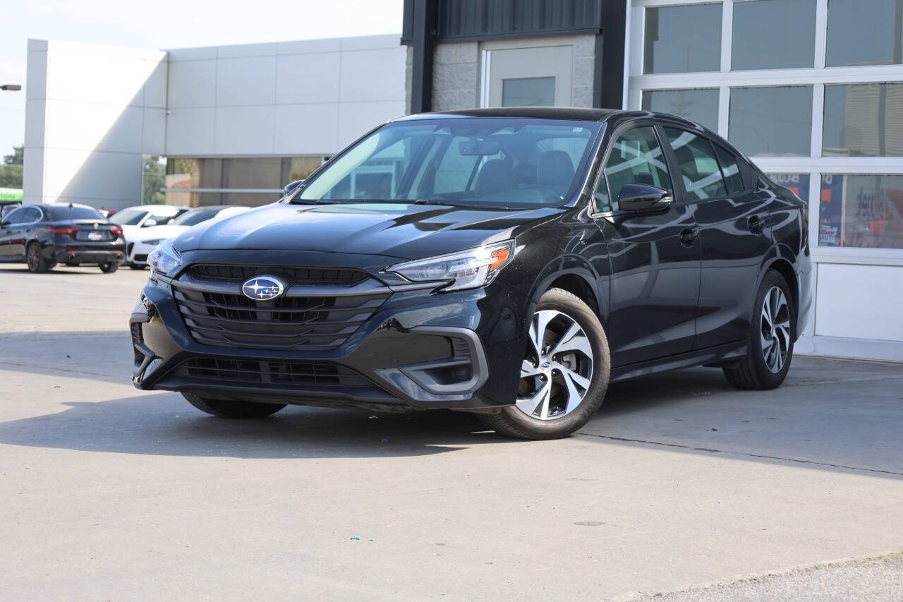 Used 2023 Subaru Legacy Premium AWD/4WD image 3