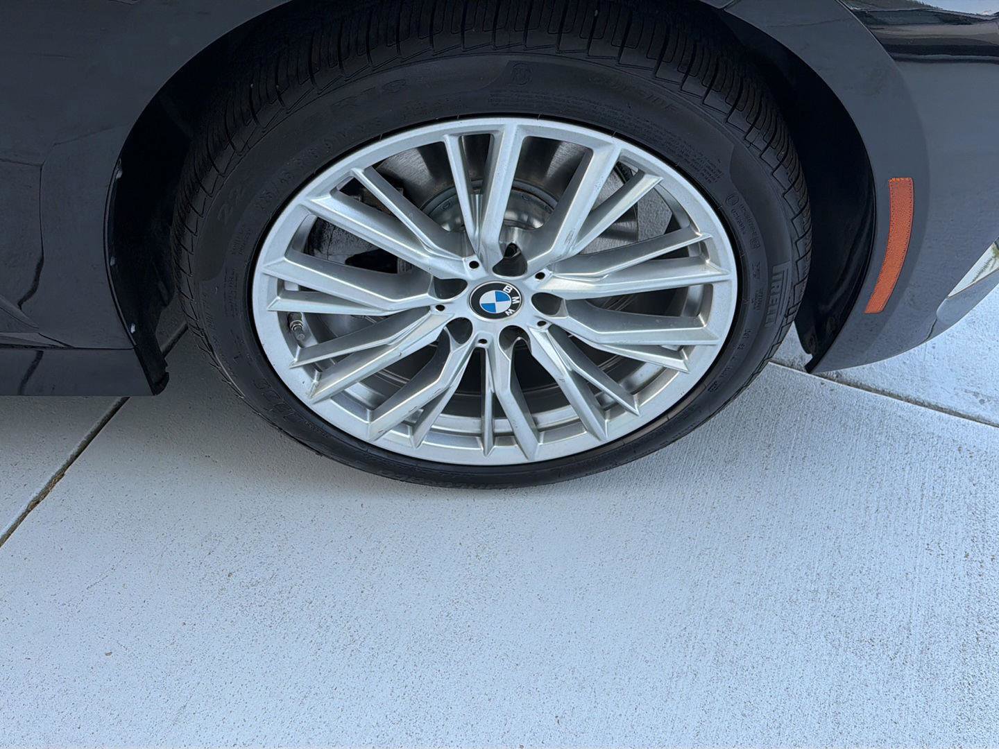 Certified 2023 BMW 330i xDrive Sedan w/ Premium Package AWD/4WD image 39