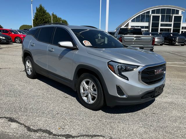 Used 2019 GMC Terrain SLE w/ Driver Convenience Package image 3