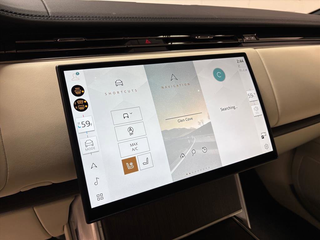 Used 2025 Land Rover Range Rover SE image 16