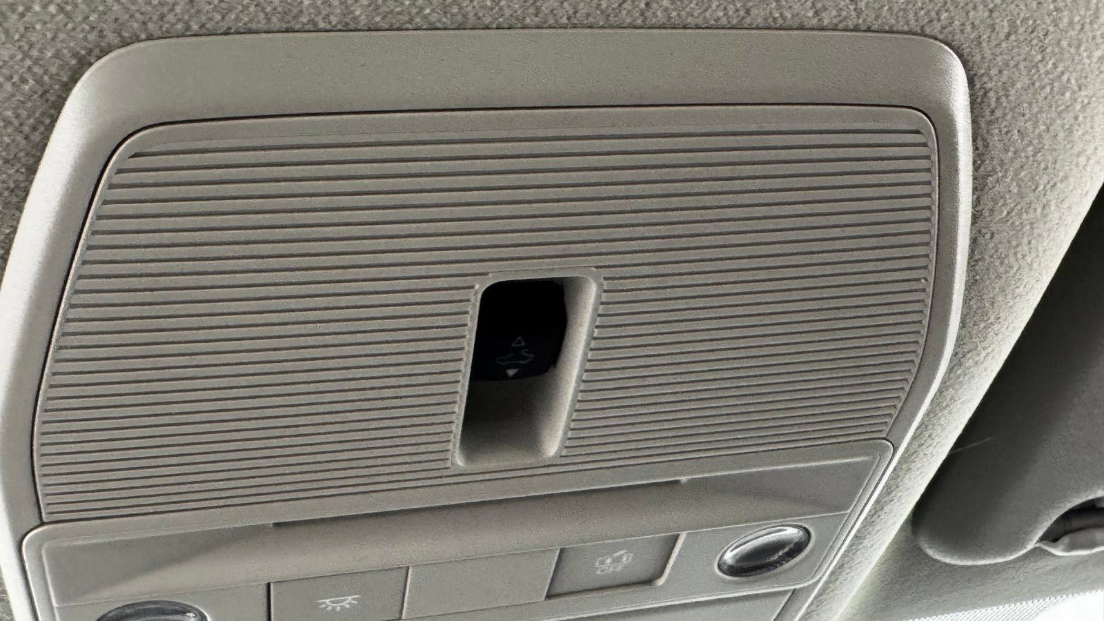 New 2026 Nissan Sentra SR w/ SR Premium Package FWD image 28