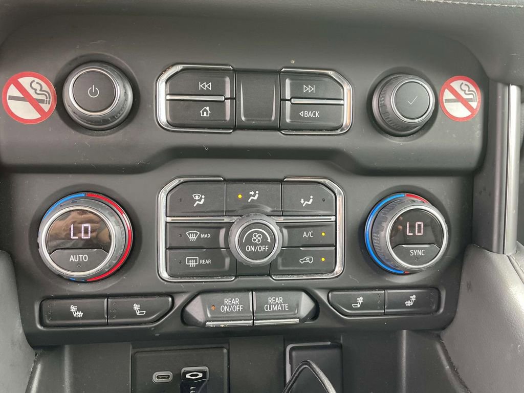 Used 2023 Chevrolet Suburban LT image 26