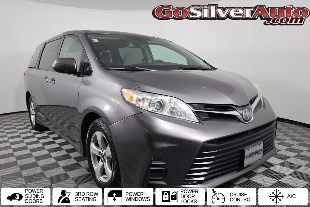 Used 2018 Toyota Sienna LE FWD image 1