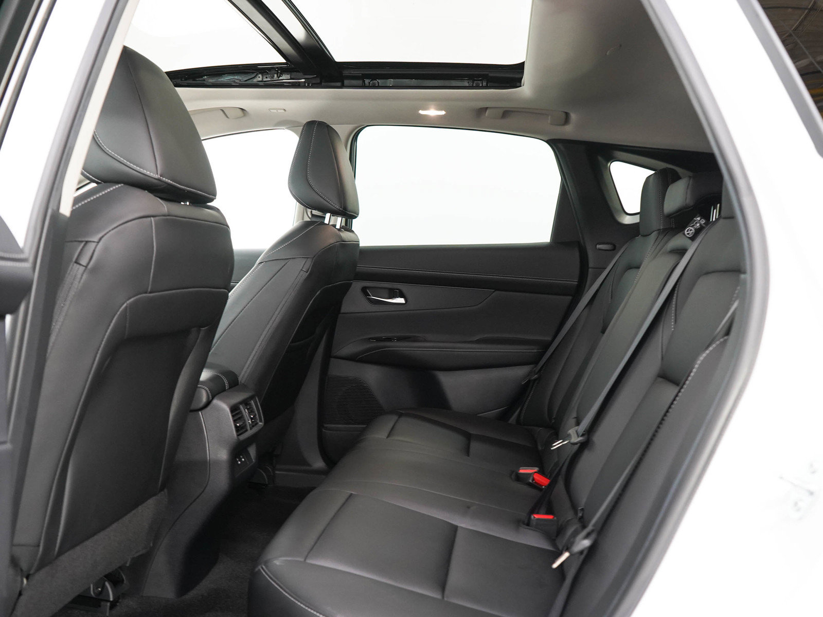 Used 2025 Nissan Murano SL AWD/4WD image 15