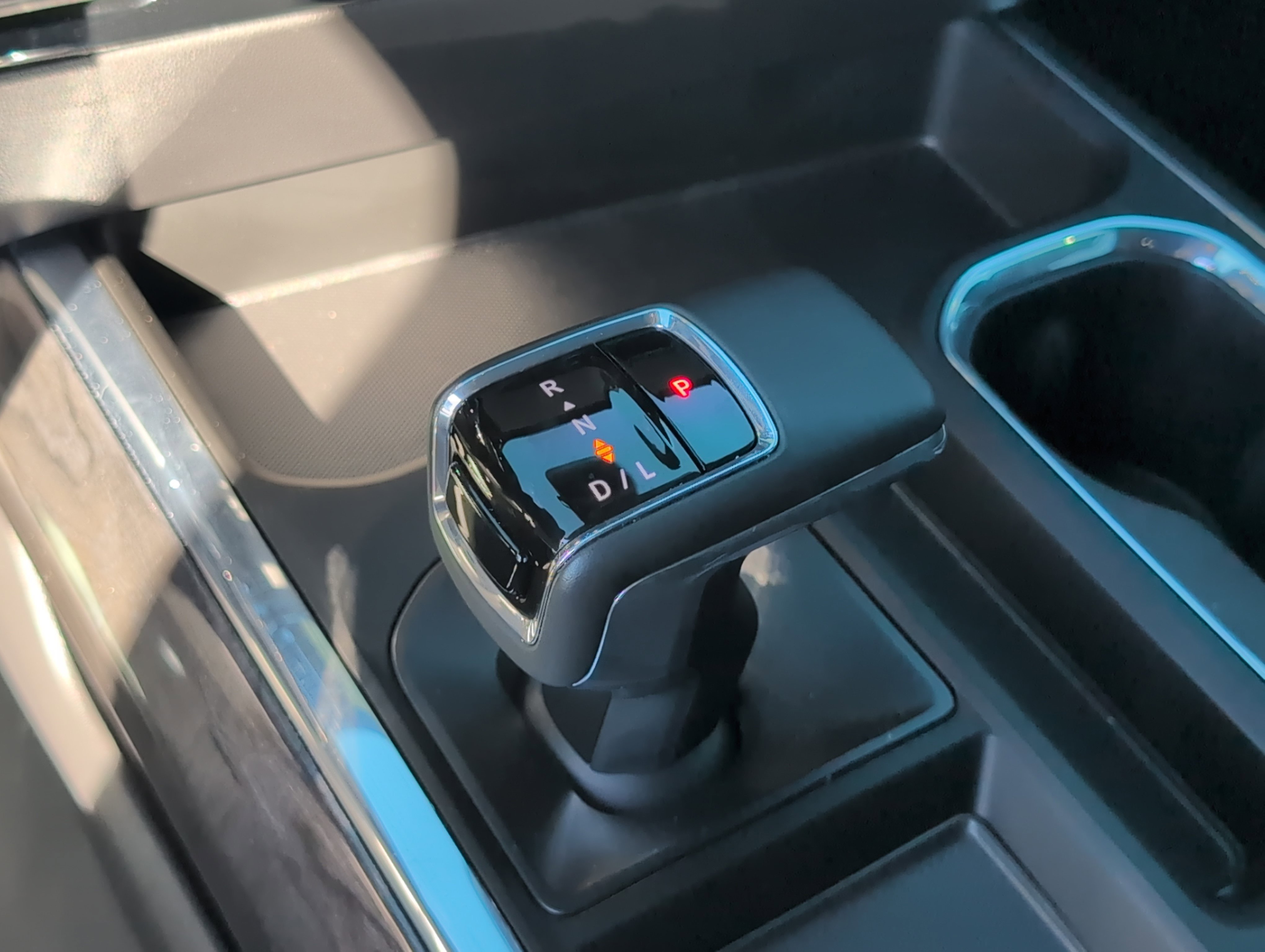 Used 2025 Chevrolet Silverado 1500 LTZ w/ Z71 Off-Road Package image 17