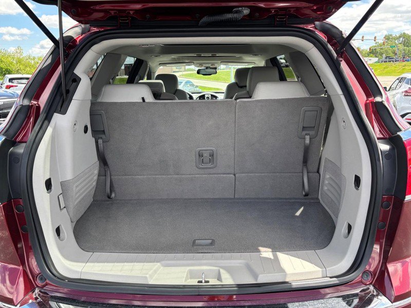 Used 2017 Buick Enclave Premium w/ Experience Buick Package FWD image 7