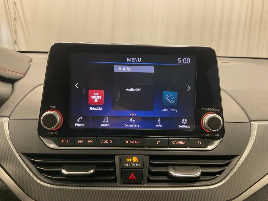 Used 2023 Nissan Altima 2.5 SR AWD/4WD image 9