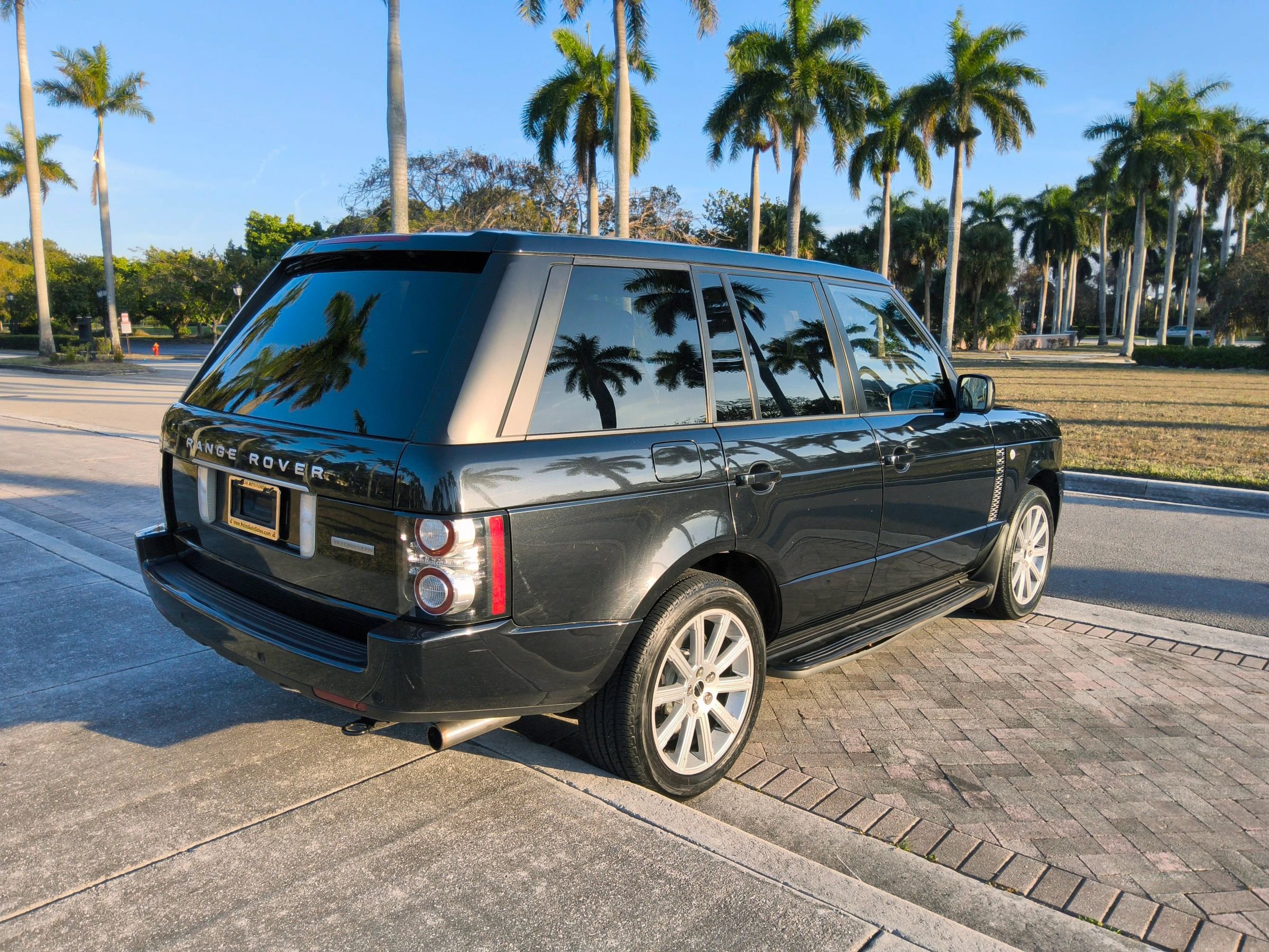 Used 2012 Land Rover Range Rover Supercharged image 18