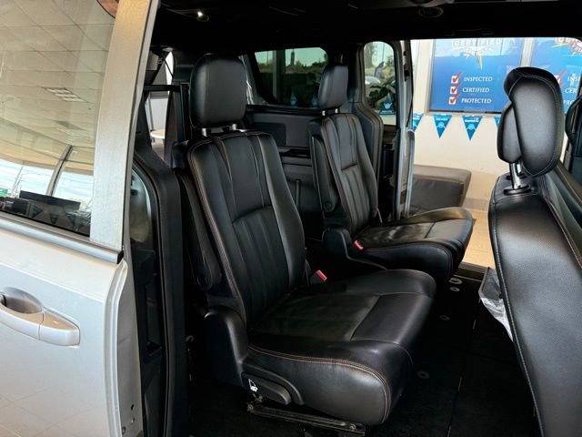 Used 2019 Dodge Grand Caravan GT FWD image 23