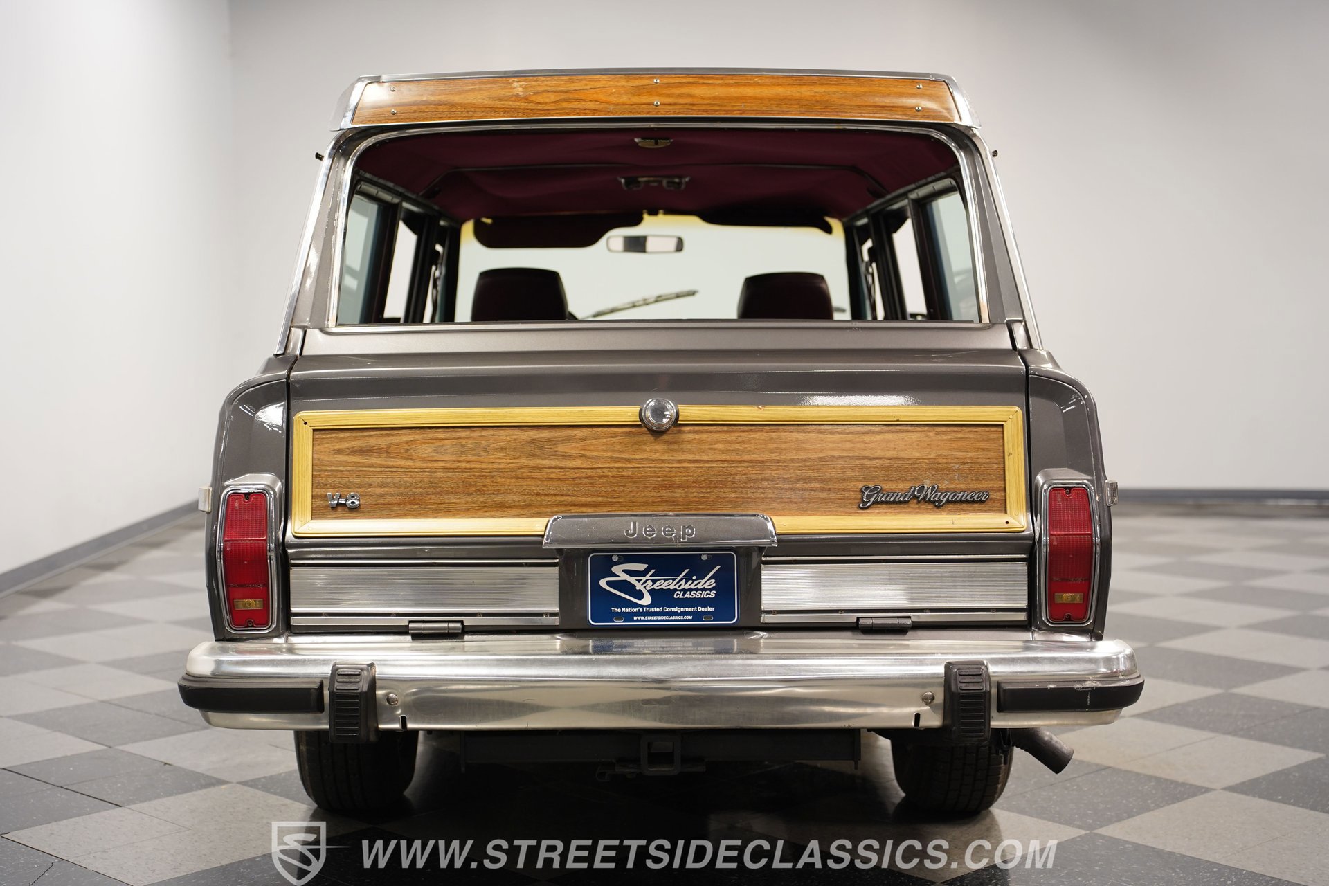 Used 1988 Jeep Grand Wagoneer image 25