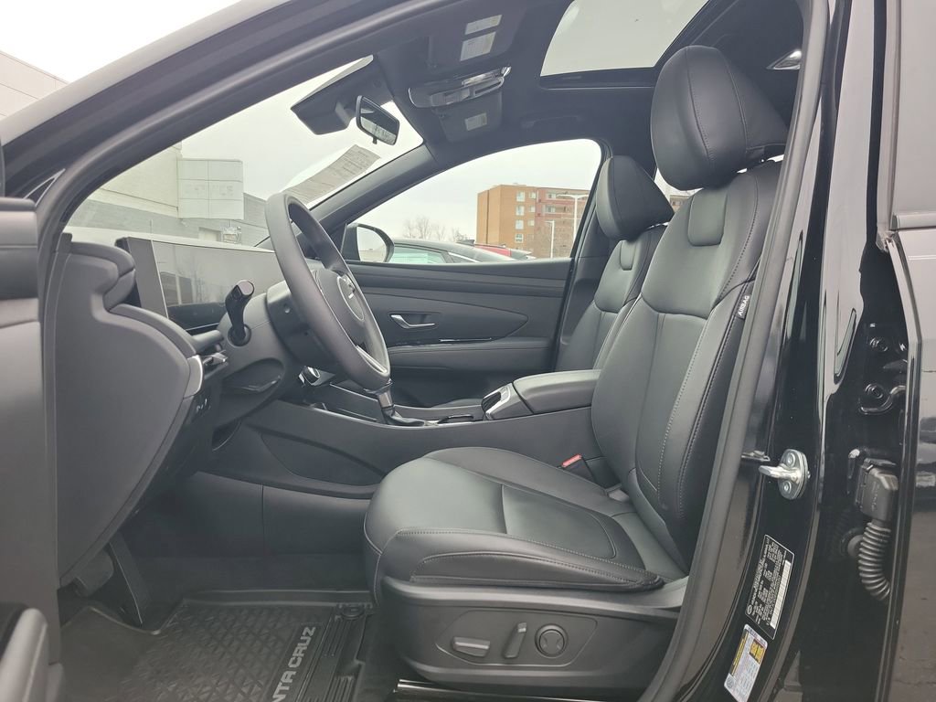 Used 2025 Hyundai Santa Cruz SEL image 13