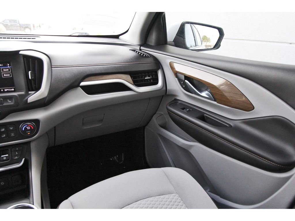 Used 2021 GMC Terrain SLE w/ Driver Convenience Package image 10