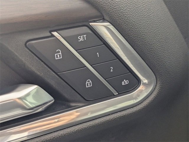 Certified 2025 GMC Sierra 1500 SLT image 11