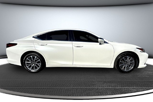 Used 2023 Lexus ES 350 w/ Accessory Package (Z2) FWD image 4