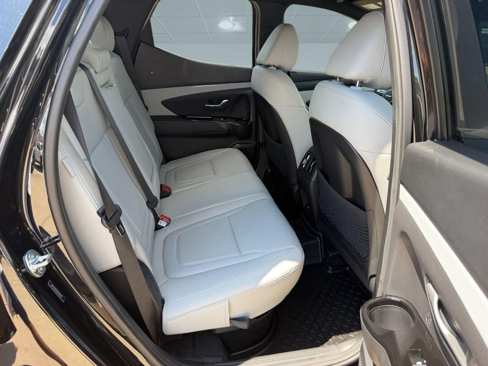 Used 2025 Hyundai Santa Cruz Limited AWD/4WD image 31