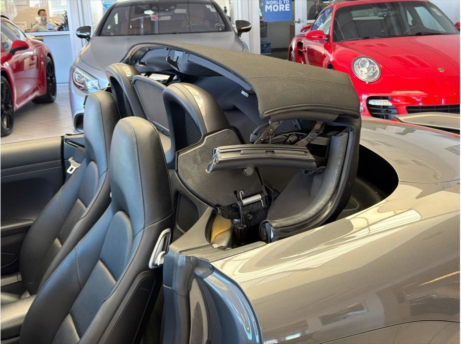 Used 2017 Porsche 718 Boxster S RWD image 28
