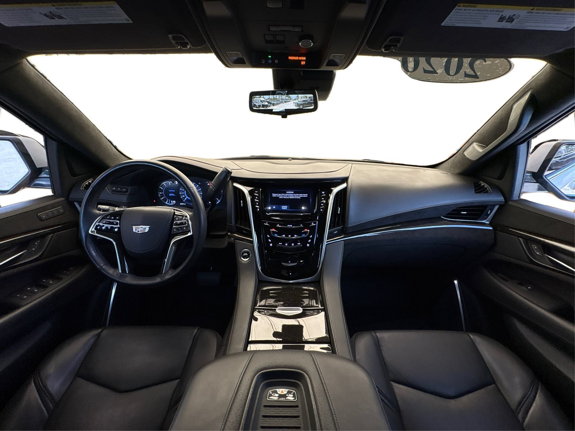 Used 2020 Cadillac Escalade Platinum RWD image 25
