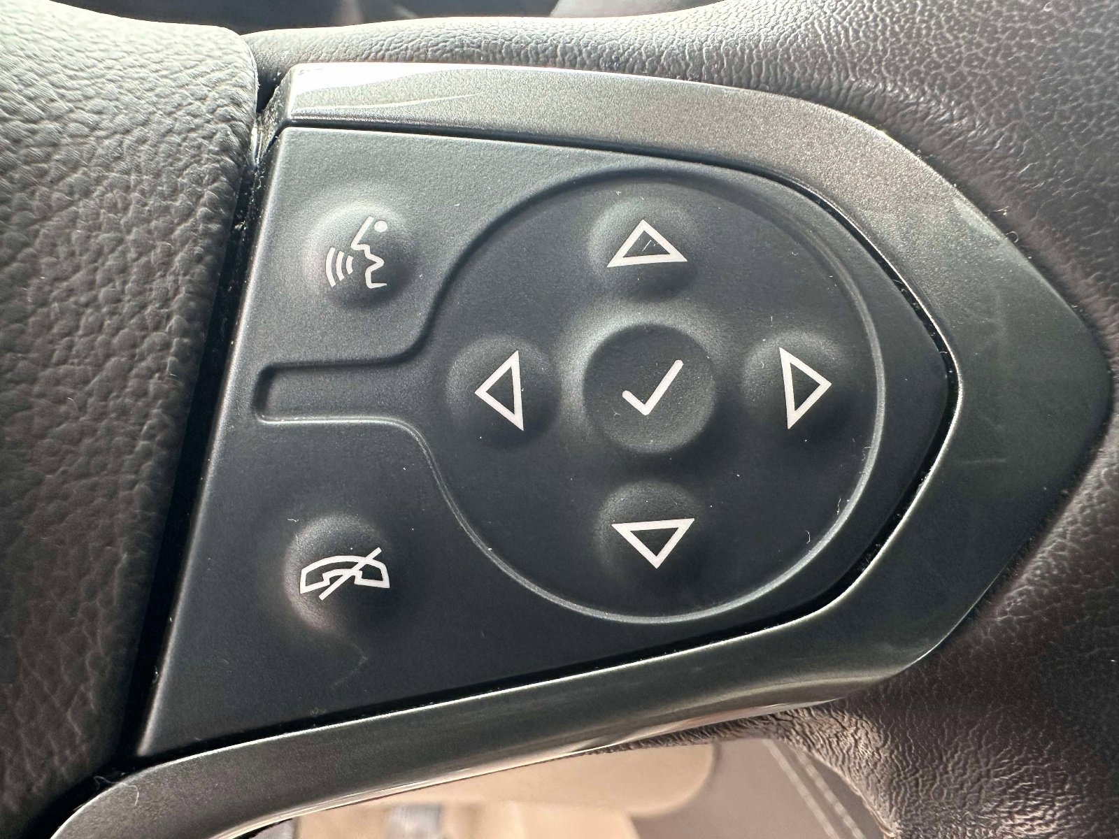 Used 2020 Chevrolet Tahoe Premier image 15