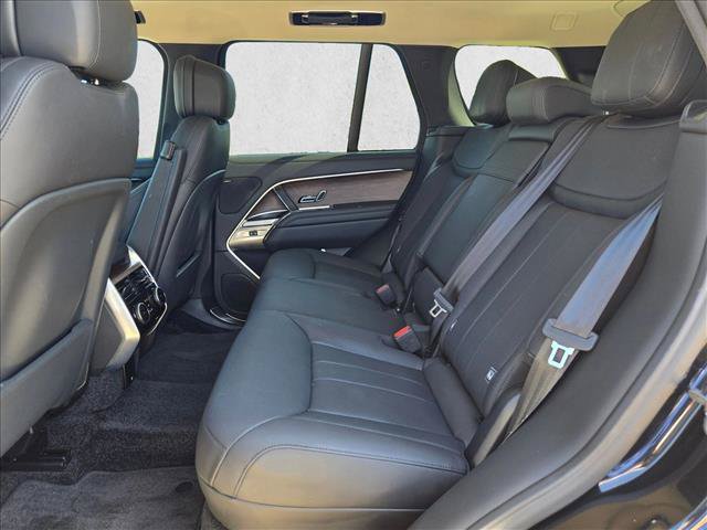 Used 2025 Land Rover Range Rover SE AWD/4WD image 20