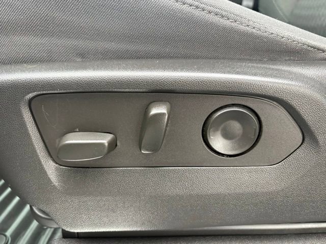 Used 2022 Chevrolet Silverado 1500 LT image 25