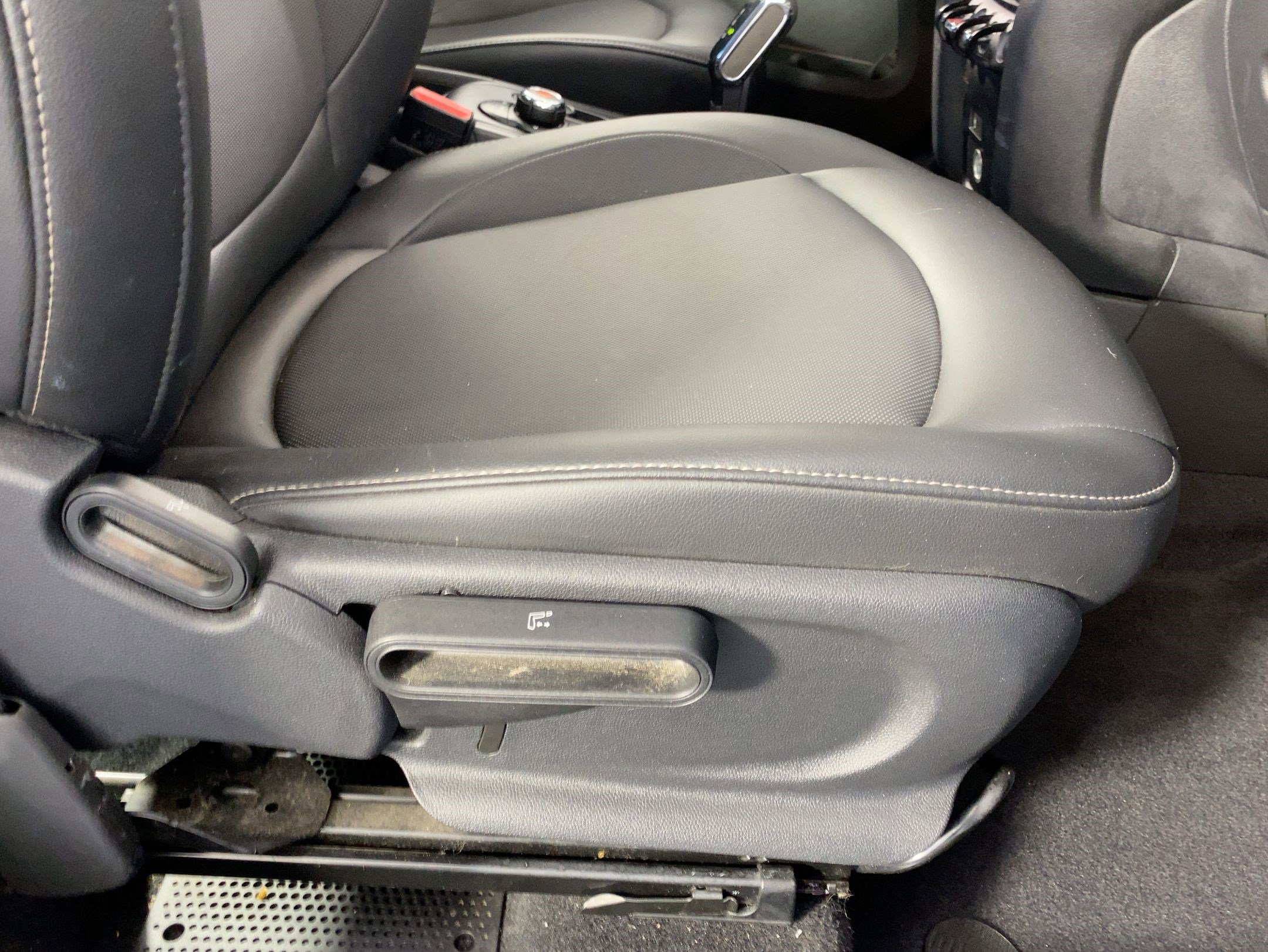 Used 2021 MINI Cooper Countryman Oxford Edition image 32