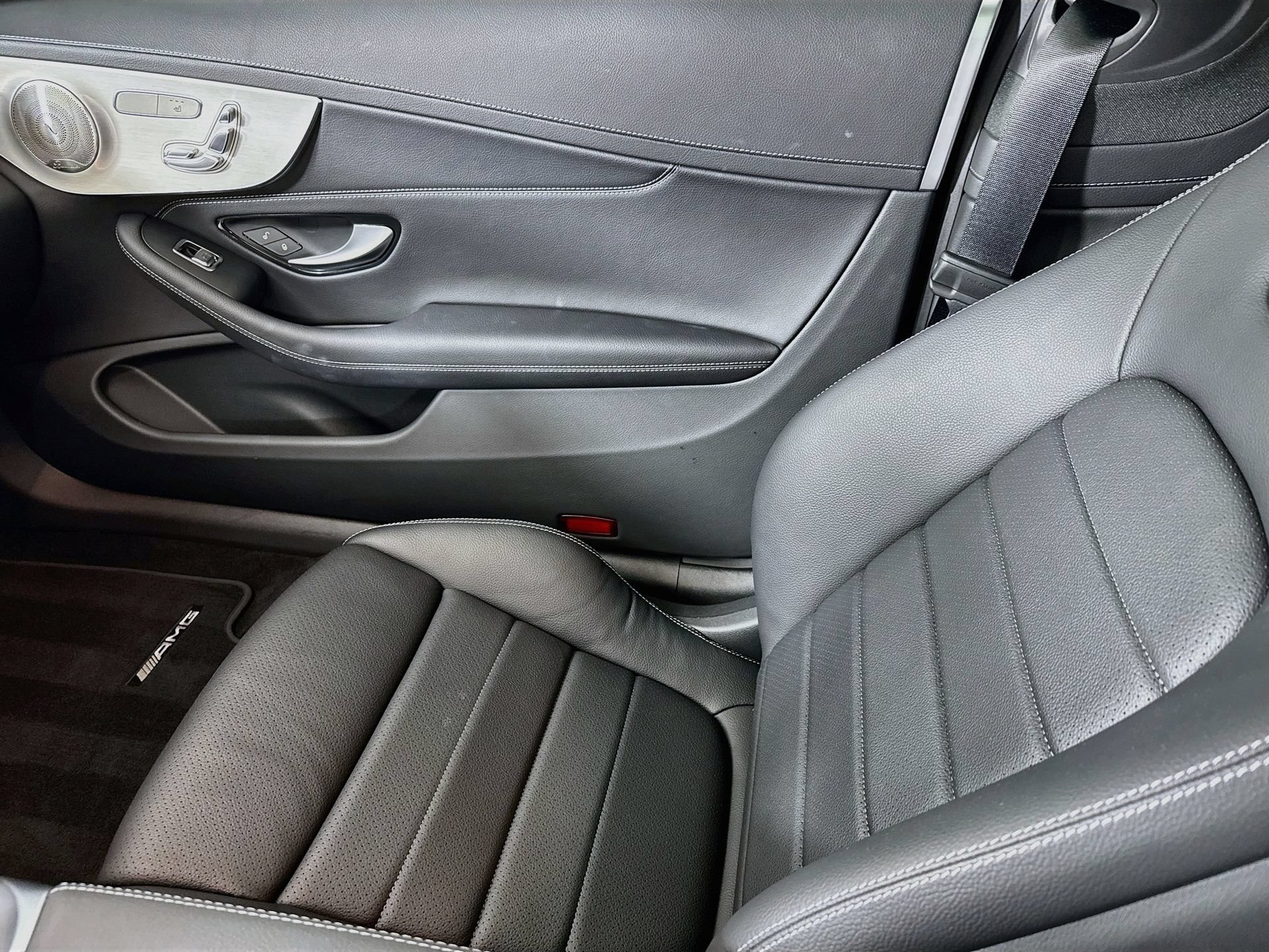 Used 2023 Mercedes-Benz C 300 Coupe image 25