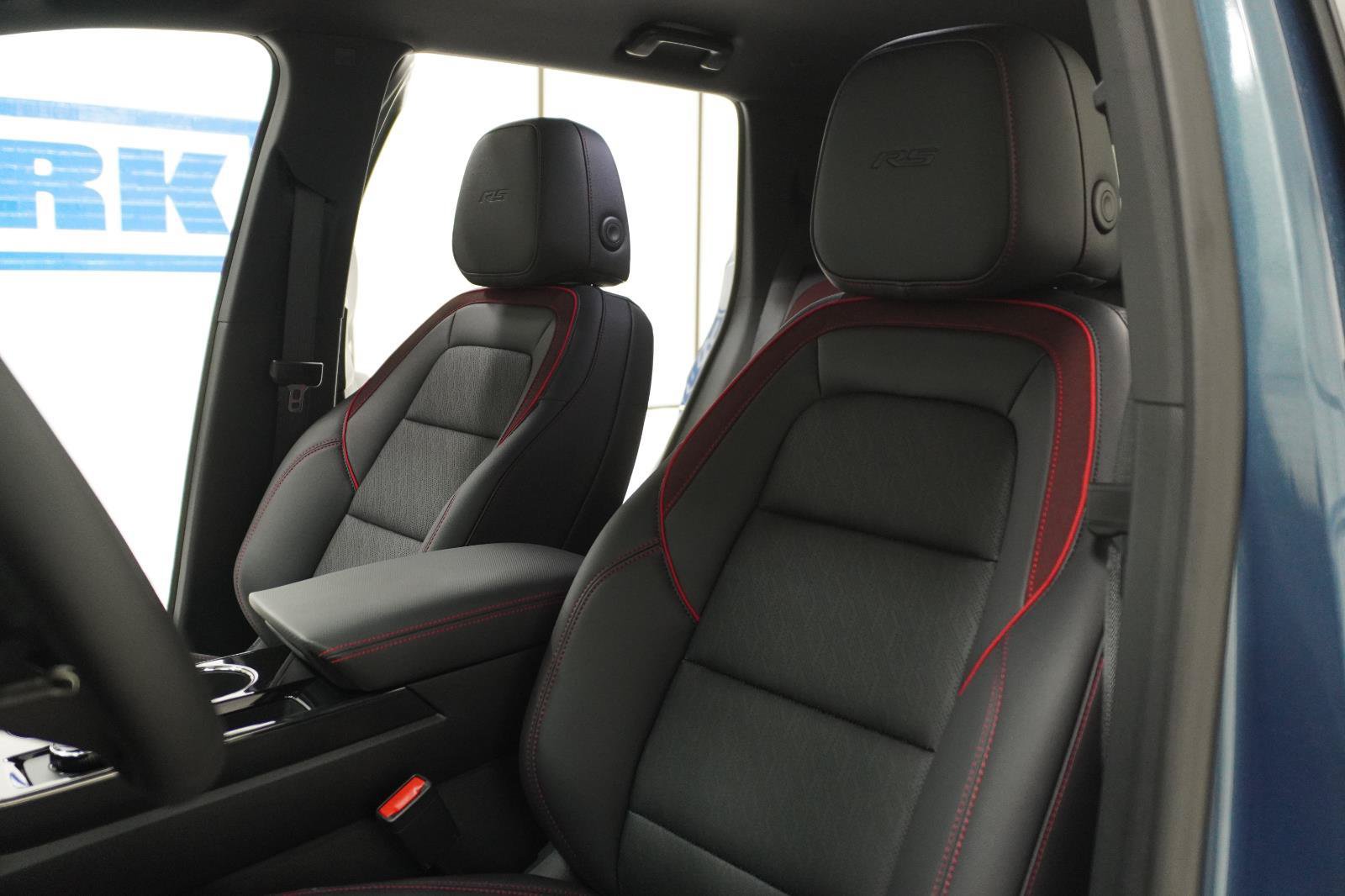 New 2027 Chevrolet Equinox RS FWD image 6