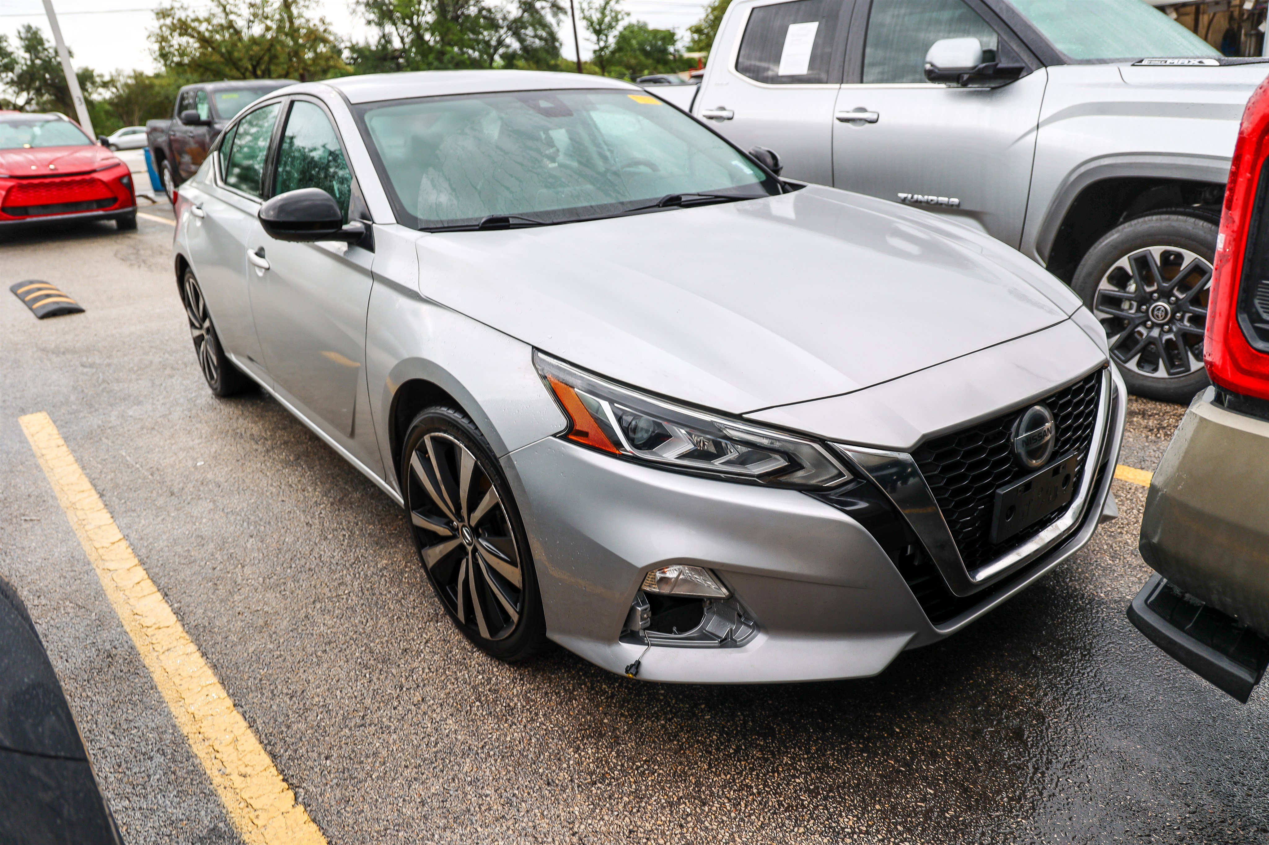 Used 2021 Nissan Altima 2.5 SR FWD image 4