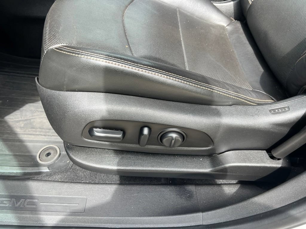 Used 2020 GMC Terrain SLT w/ Preferred Package FWD image 31