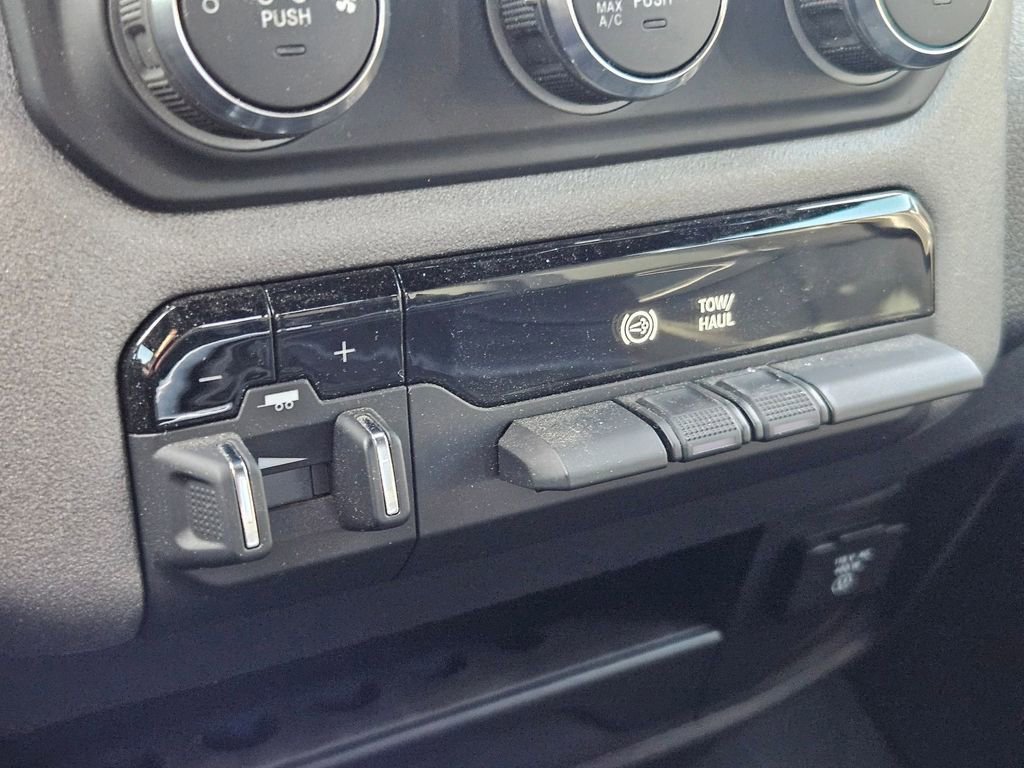 Certified 2024 RAM 3500 Tradesman w/ Chrome Appearance Group image 28