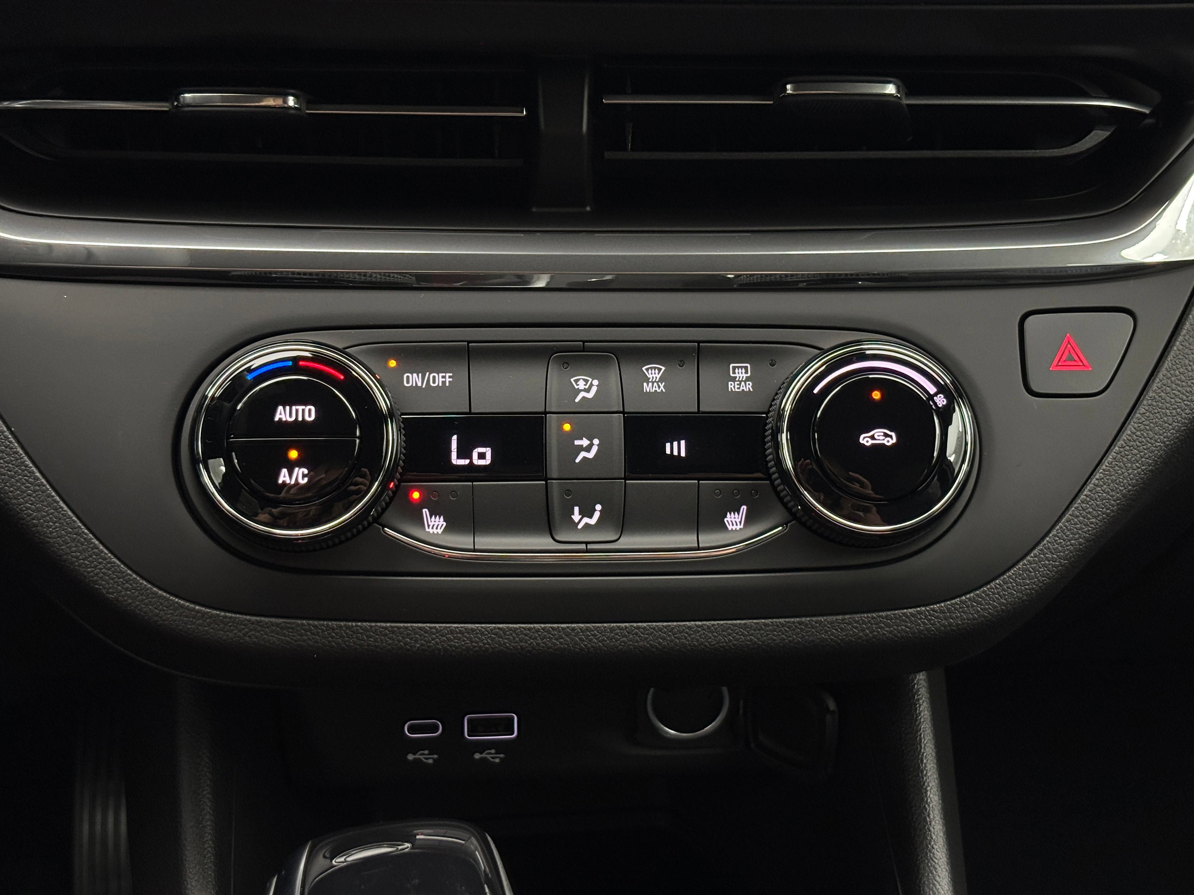New 2026 Buick Envista Sport Touring w/ Convenience I Package FWD image 24