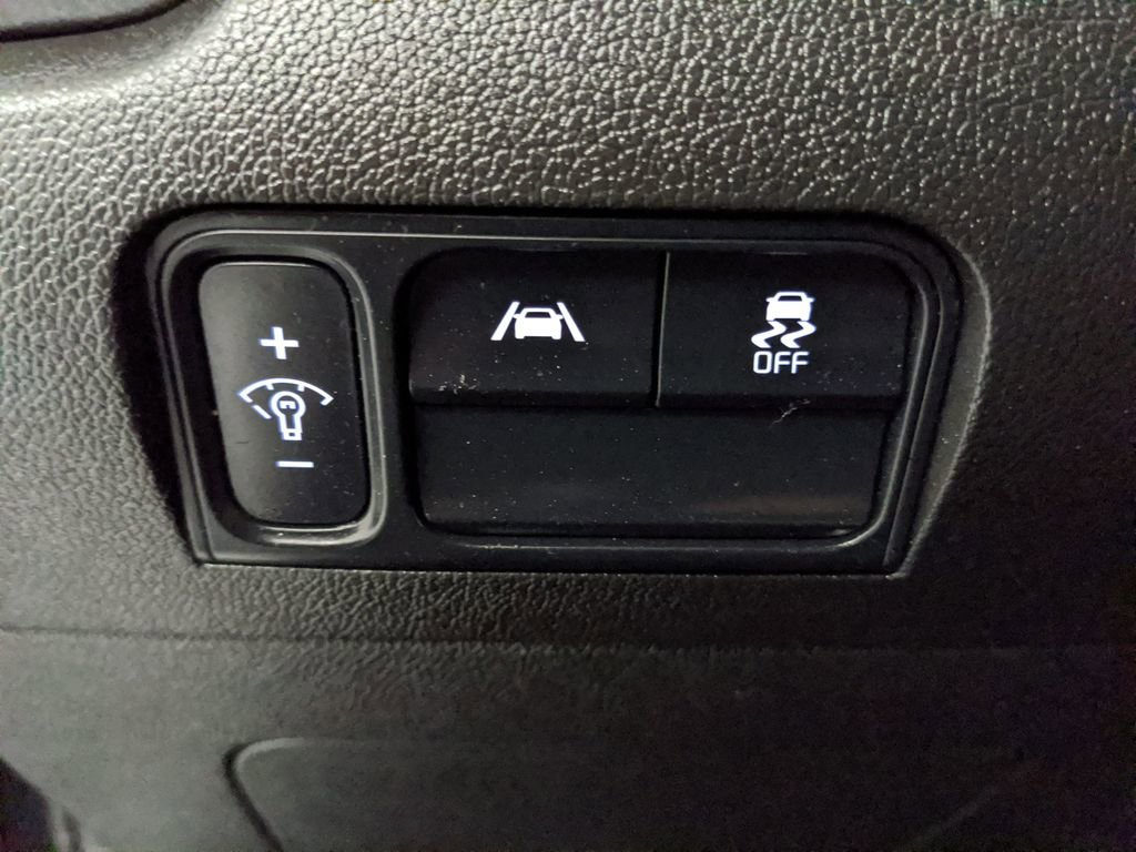 Used 2023 Kia Sorento LX FWD image 14