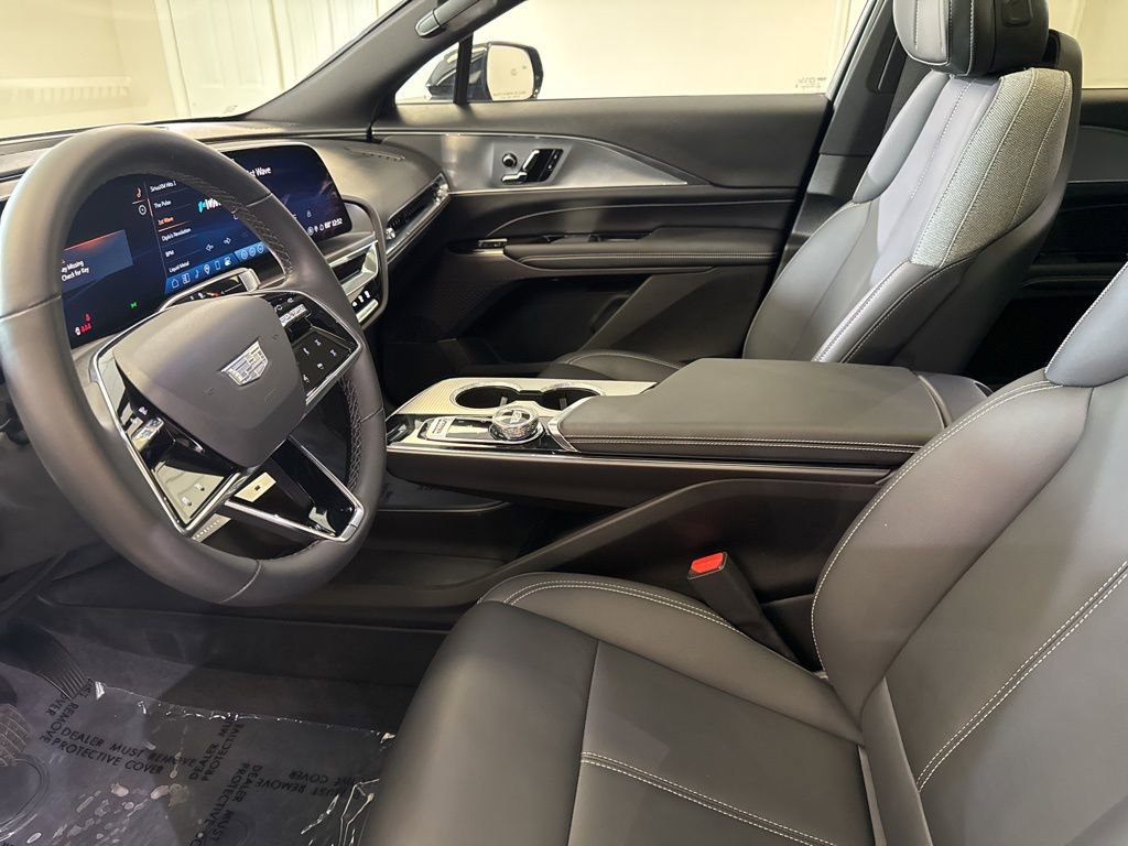 Certified 2024 Cadillac Lyriq Tech AWD/4WD image 20