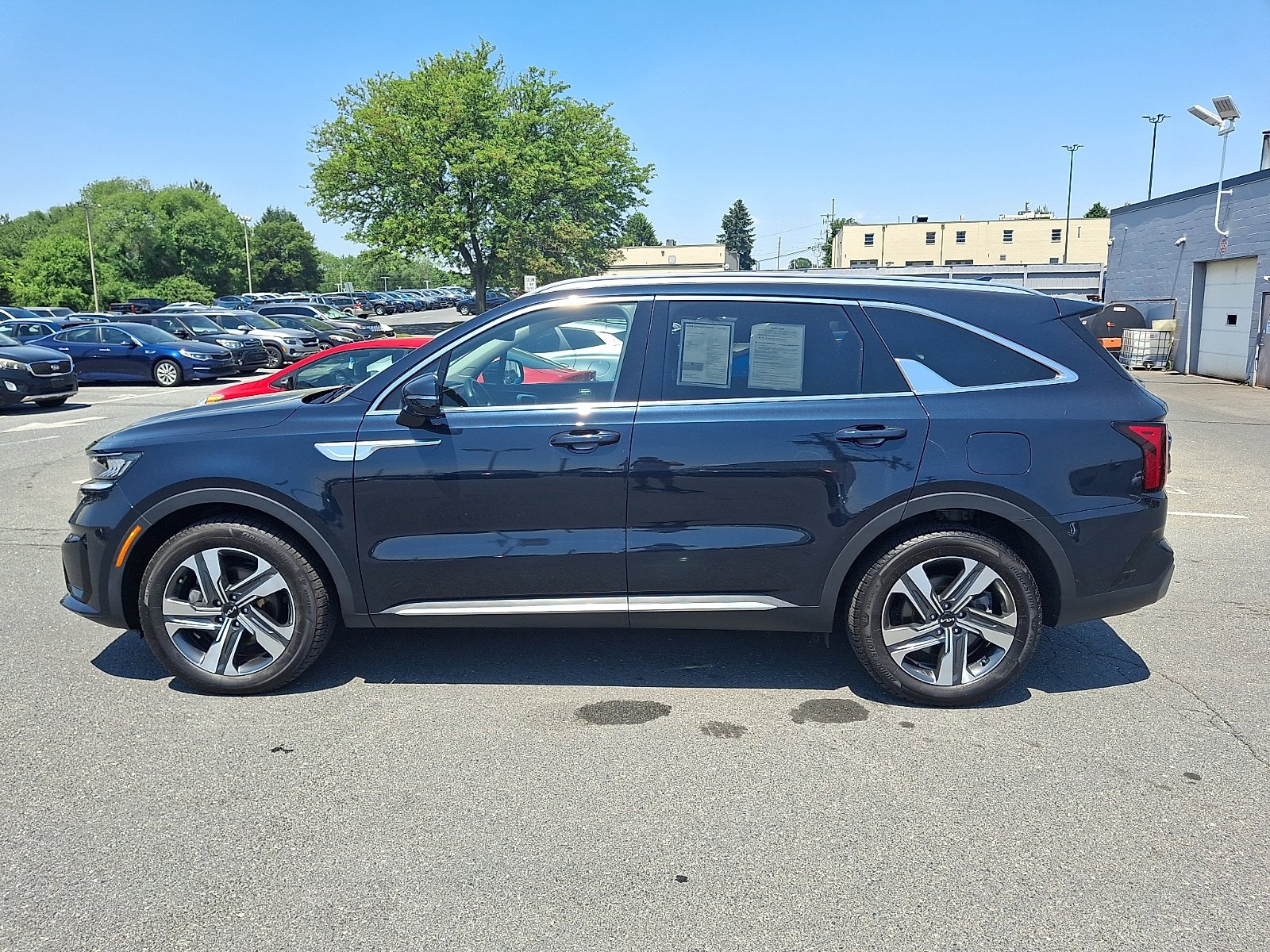 Used 2023 Kia Sorento EX w/ Panoramic Sunroof Package AWD/4WD image 7