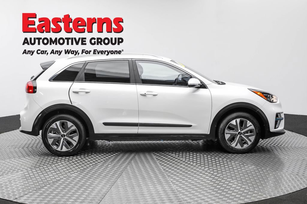 Used 2022 Kia Niro EX w/ Cold Weather Package image 4