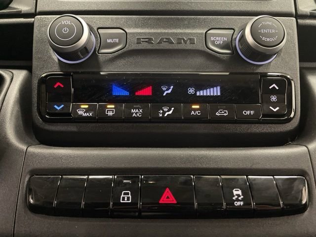 New 2024 RAM ProMaster 3500 w/ Convenience Group image 22