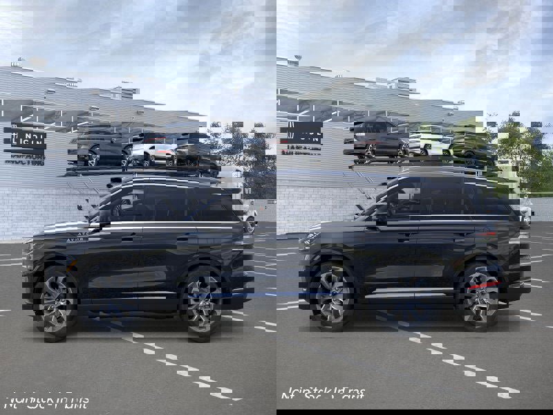 New 2026 Lincoln Aviator Reserve image 3